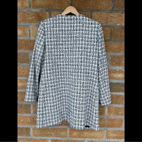 Karl Lagerfeld Blue Open Front Tweed
TopperJacket size small - Picture 11 of 12